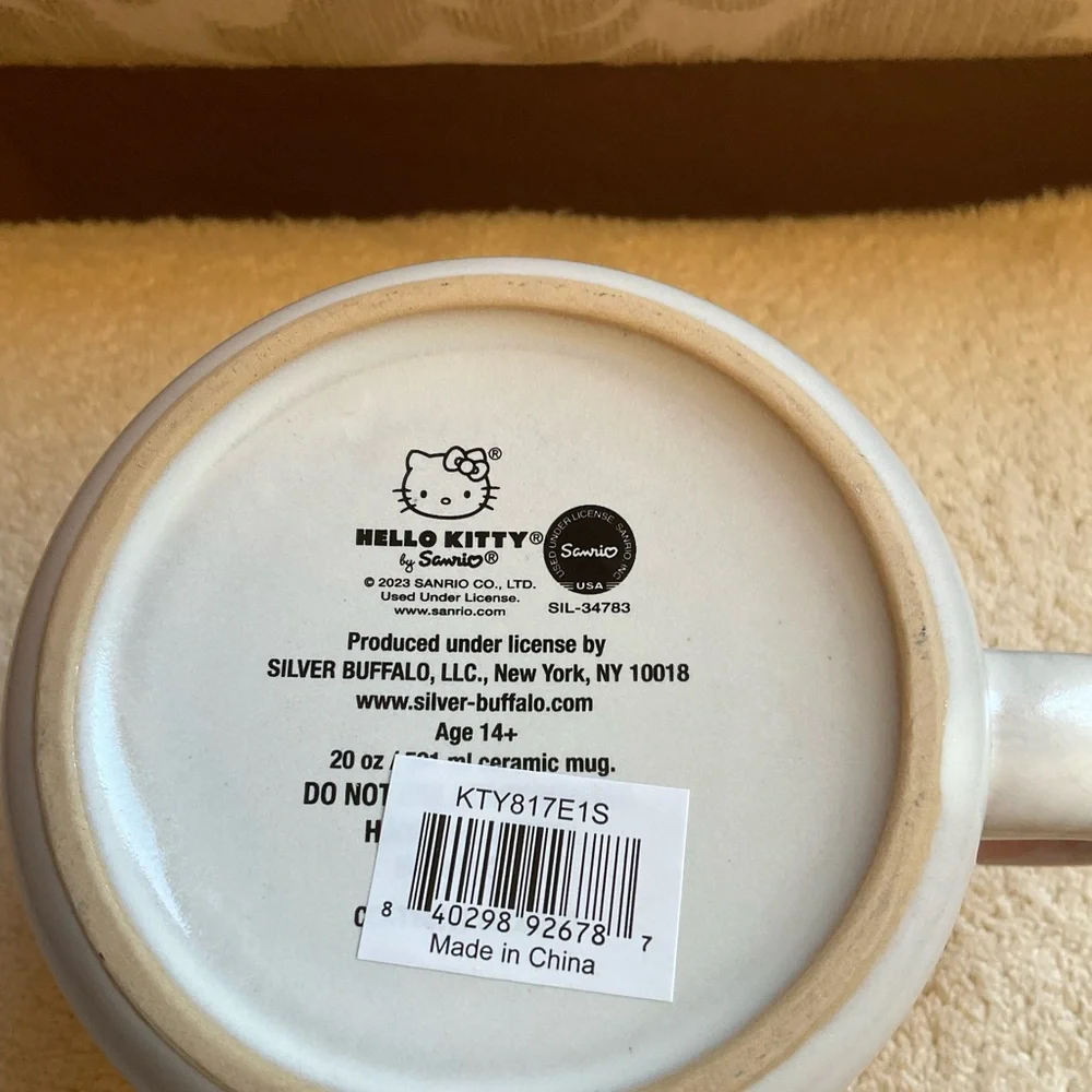 Hello Kitty with Hearts Oversized Mug, pink & white ADORABLE NWT